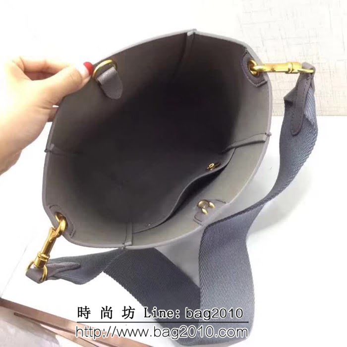 愛馬仕Hermes 牛皮水桶包 可單肩斜跨 0AM1472